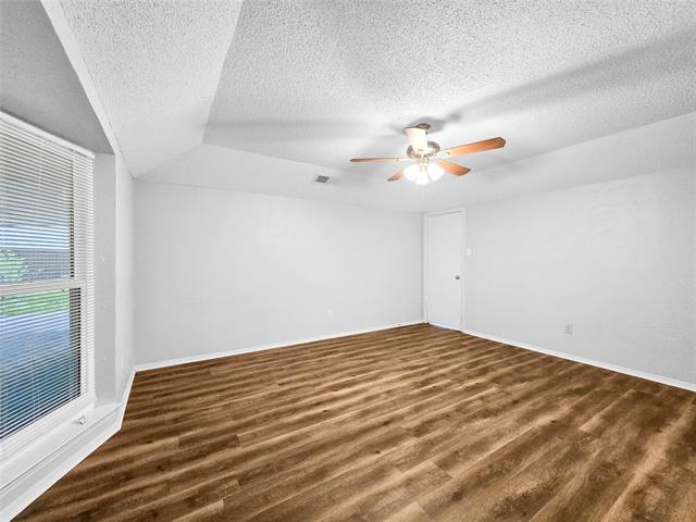 Foto del edificio - 408 Cavender Ct