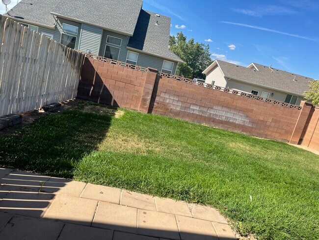 Foto del edificio - 516 W 2530 N