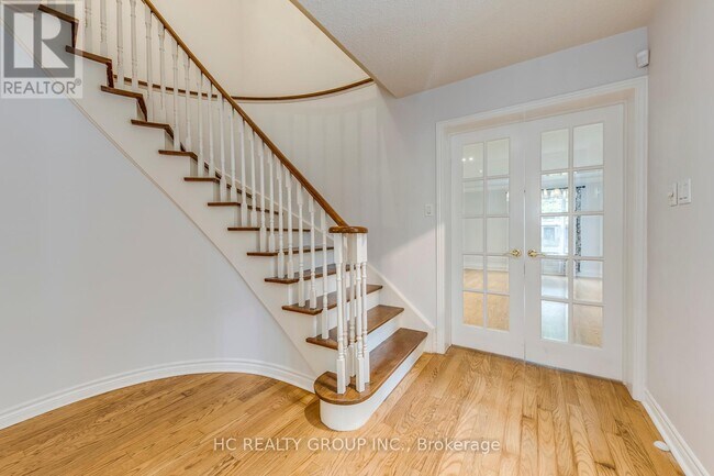 Photo du bâtiment - 1035 Oak Meadow Rd