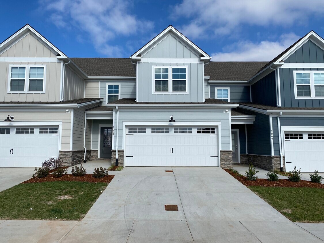 1068 June Wilde Rdg, Columbia, TN 38401 Townhome Rentals in Columbia