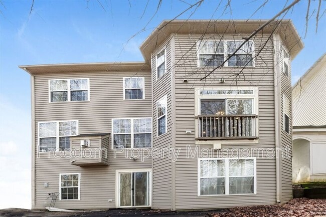 Building Photo - 15230 Lord Culpeper Ct