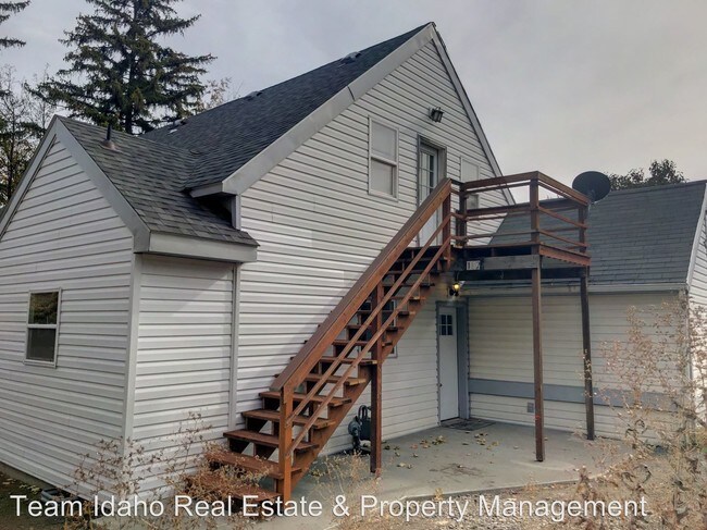 Building Photo - 3 br, 1 bath Apartment - 123 North Asbury