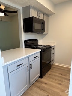 renovated kitchen - Rocky Creek Apartments