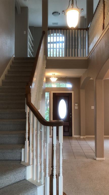Foto del edificio - 719 Hollyhock Dr