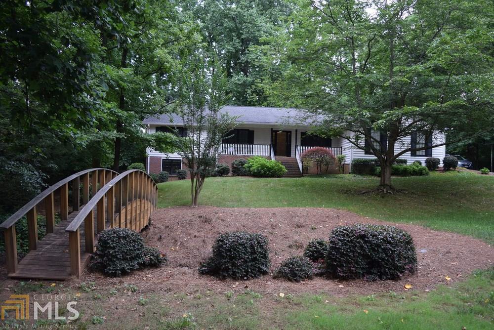 Primary Photo - 145 Pine Glade Trce