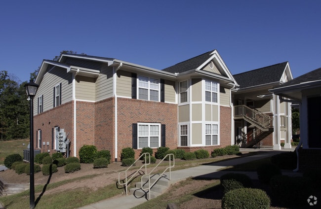 Avalon - Building Exterior - Avalon Apartments
