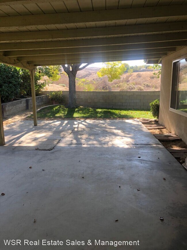 Building Photo - 3 br, 2 bath House - 830 Via Mindi