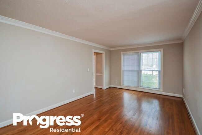 Building Photo - 5611 Manassas Run