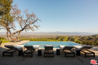 Building Photo - 13331 Mulholland Dr