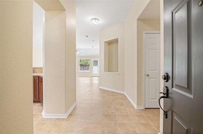 Foto del edificio - 18115 Rose Hill Park Ln