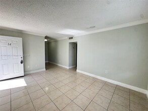 Building Photo - 16118 NE 21st Ave