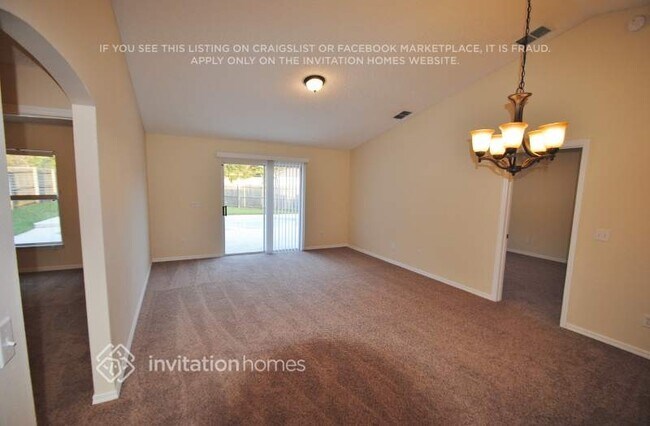Building Photo - 250 Rhapsody Ln