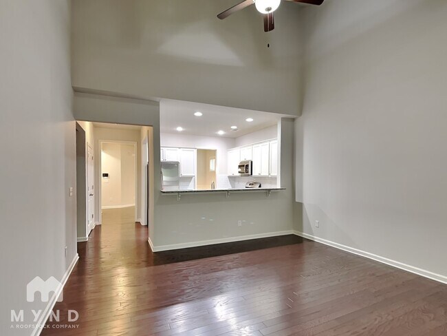 Foto del edificio - 3163 Cross Creek Dr