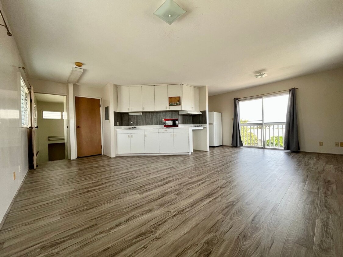 Primary Photo - Pearl City: Large Studio with 1 Bath, and ...