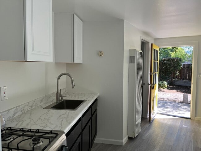 Building Photo - 331 Cerro Romauldo Ave