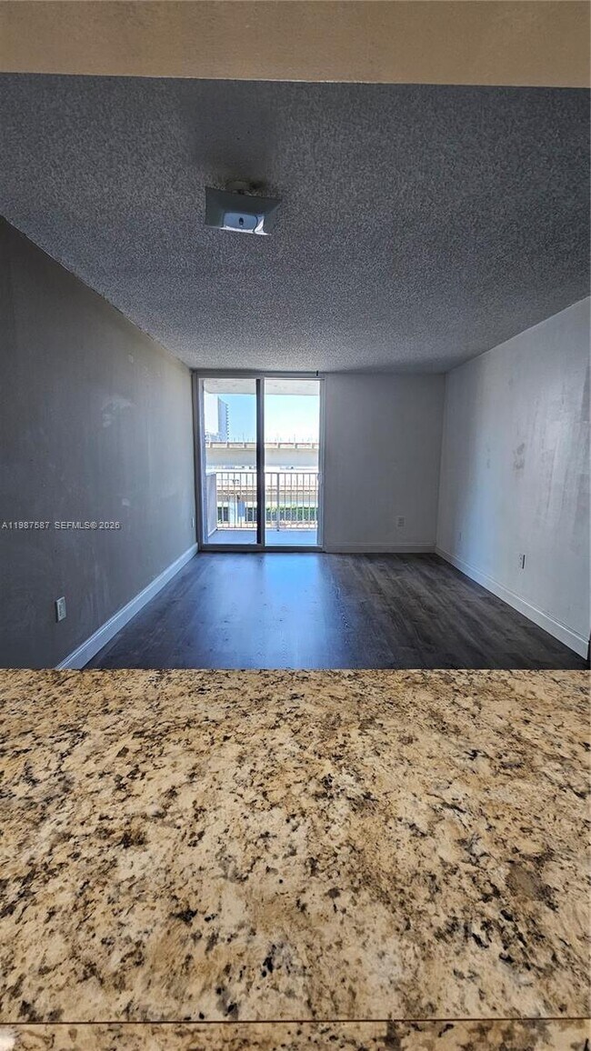 Foto del edificio - 850 N Miami Ave