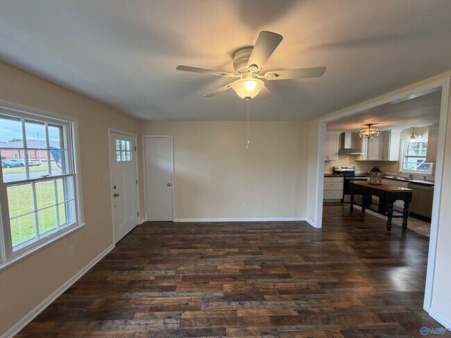 Foto del edificio - 814 Frost St SW