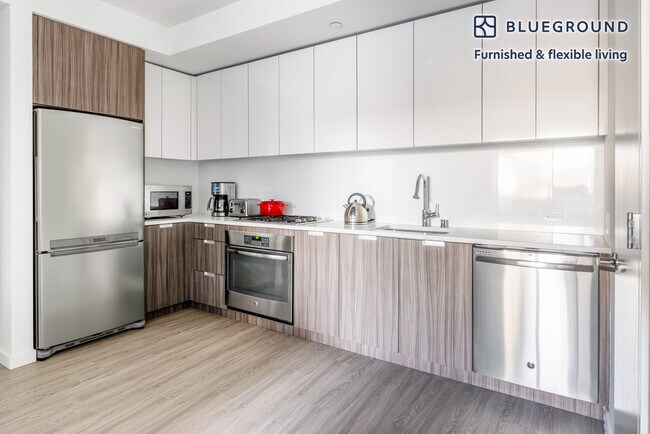 Foto del edificio - 8 10th St