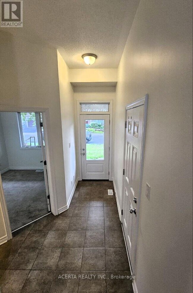 Building Photo - 420 Abbeydale Cir