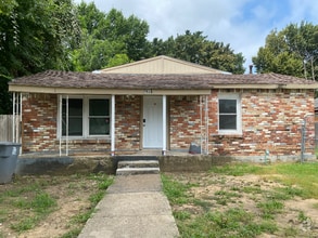 Building Photo - 7915 Kiska St