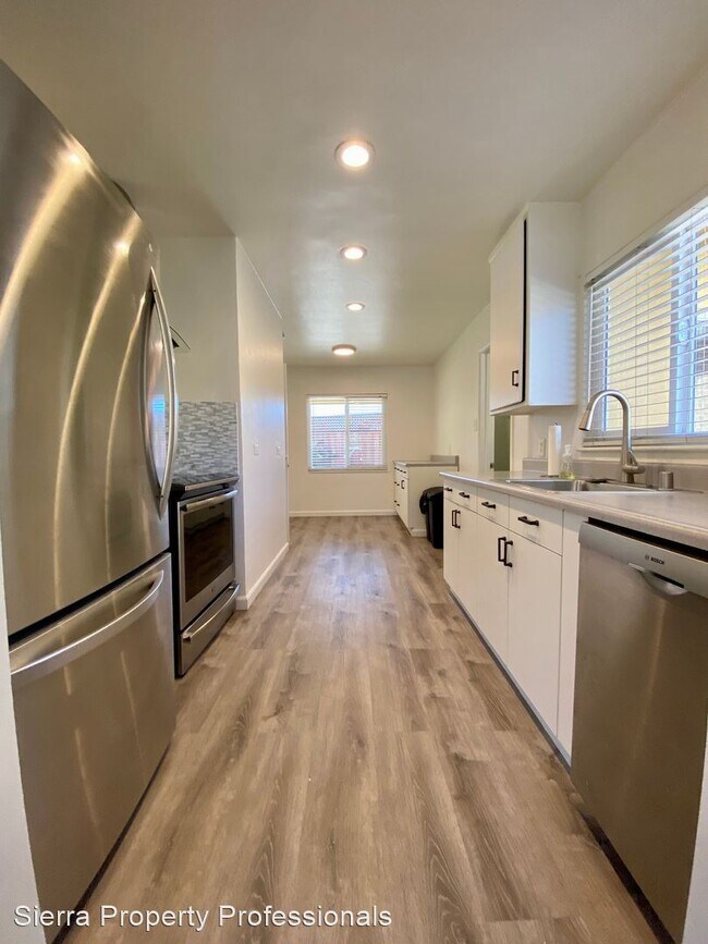 Building Photo - 3 br, 1.5 bath House - 13005 Paseo Presada