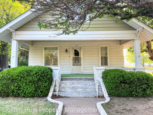 Building Photo - 2 br, 1 bath House - 221 N Howard St