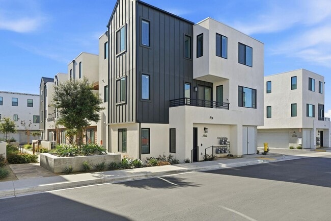 Building Photo - 2361 Acara Cir