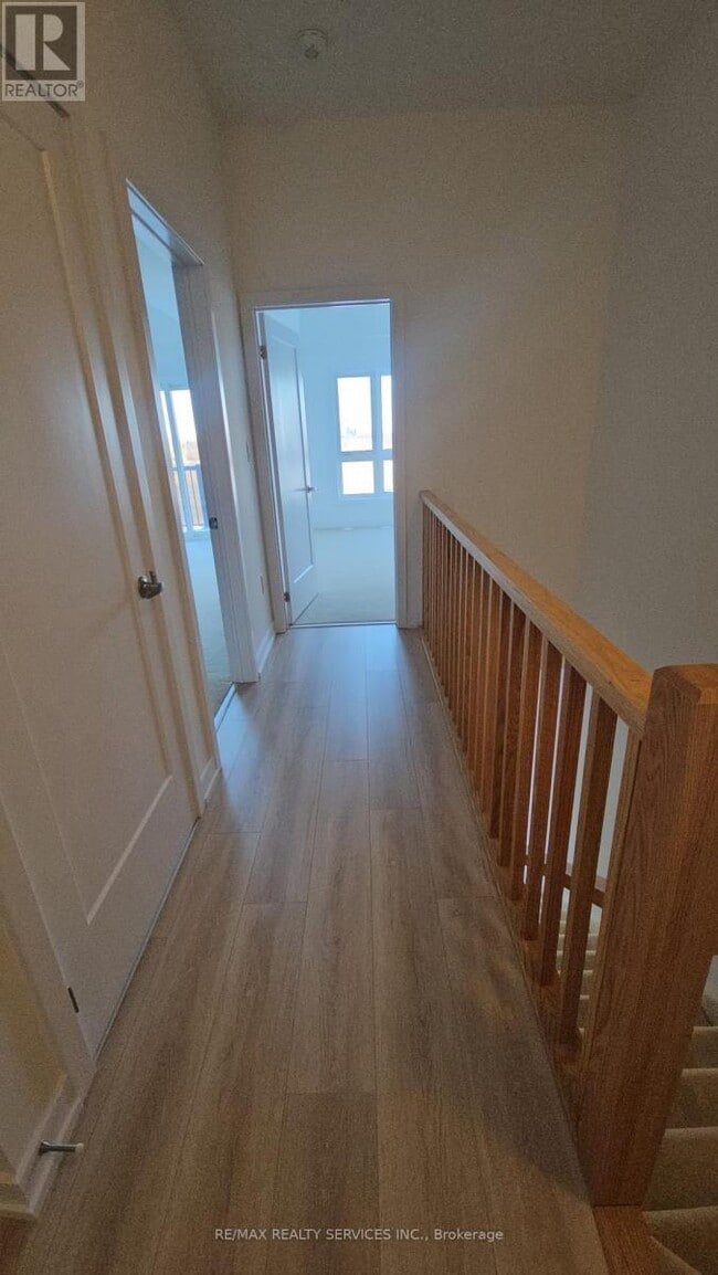 Building Photo - 25 Palace St