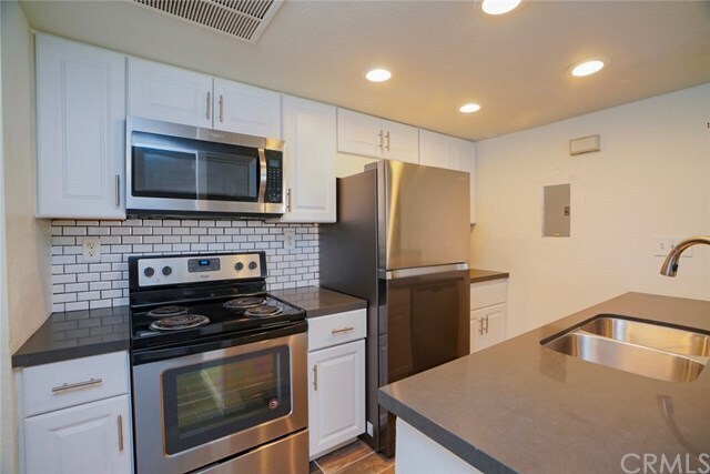 Building Photo - 26156 La Real