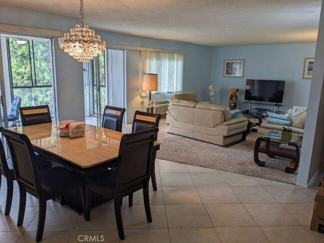 Building Photo - 2386 Via Mariposa W