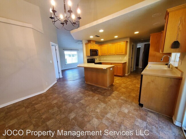 Building Photo - 3 br, 2 bath House - 2634 SW Esther Lane