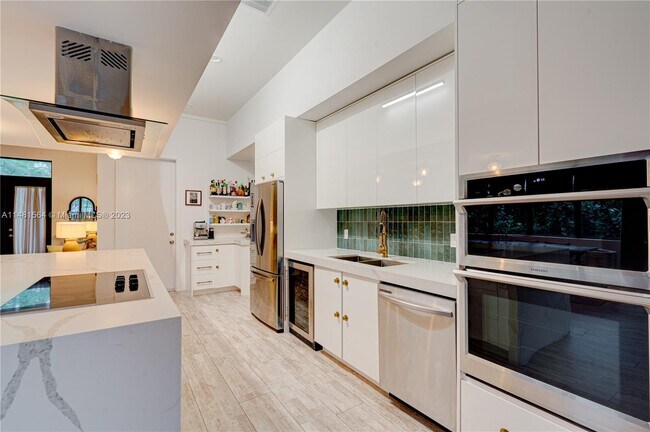 Foto del edificio - 1401 SW 21st St