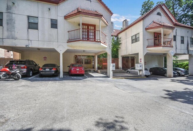 Foto del edificio - 706 W 22nd St