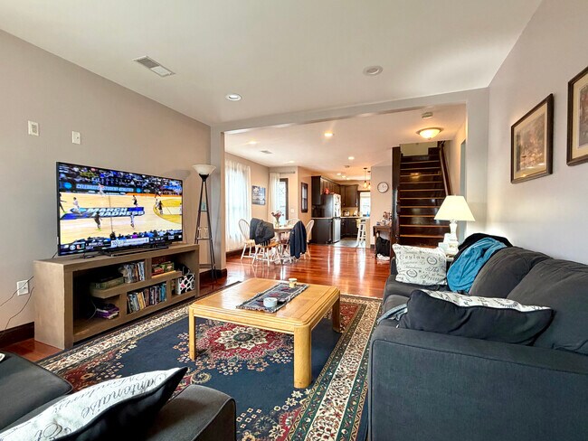 Foto del edificio - 52 Sheridan Ave