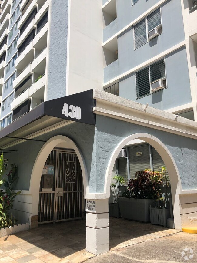 Building Photo - 430 Kaiolu St