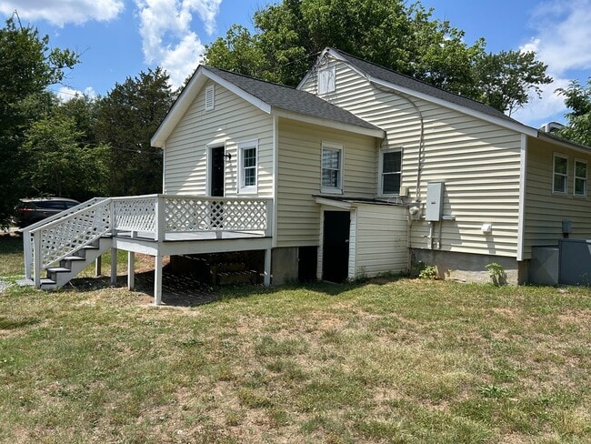 Building Photo - 5309 Cox Blvd NE