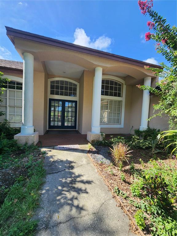 Foto del edificio - 15404 Thoroughbred Ln