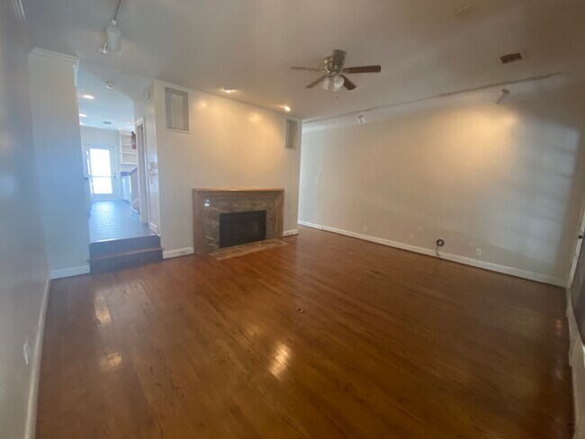 Foto del edificio - 2000 Fairview Ave