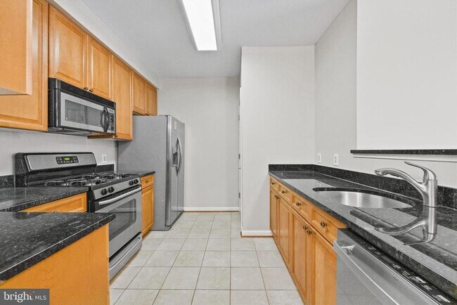 Foto del edificio - 801 S Greenbrier St