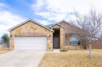 Building Photo - 1401 Nicholas Lane