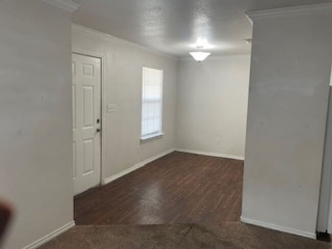 Foto del edificio - 355 W Oak St