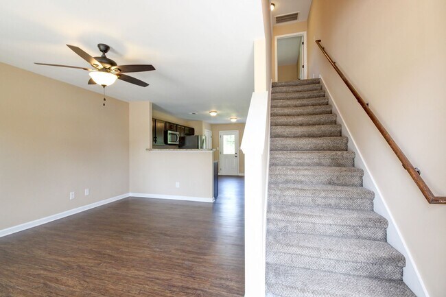 Foto del edificio - 234 Fairview Ln