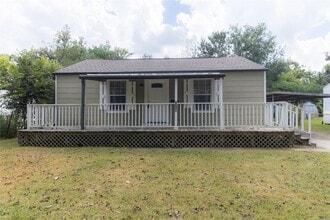 Building Photo - 6714 Dillon St