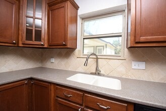 Building Photo - 8110 Dorrcrest Ln