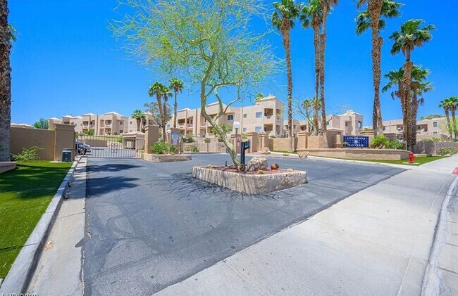 Building Photo - 2 br, 2 bath House - 2240 Highpointe Dr #203
