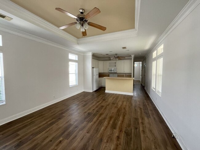 Foto del edificio - 138 Forest Dr