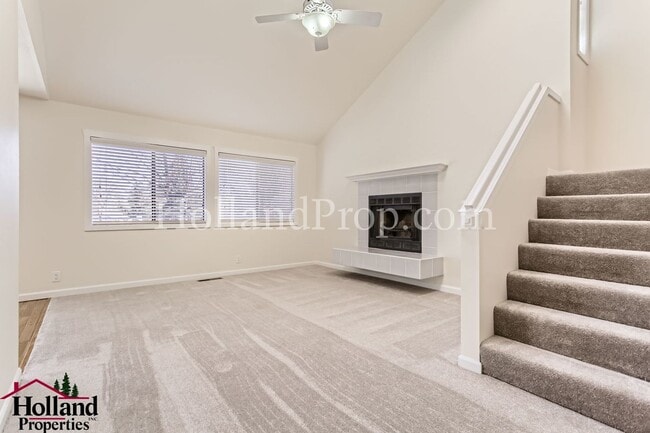 Building Photo - 16050 SW Old Oak Dr