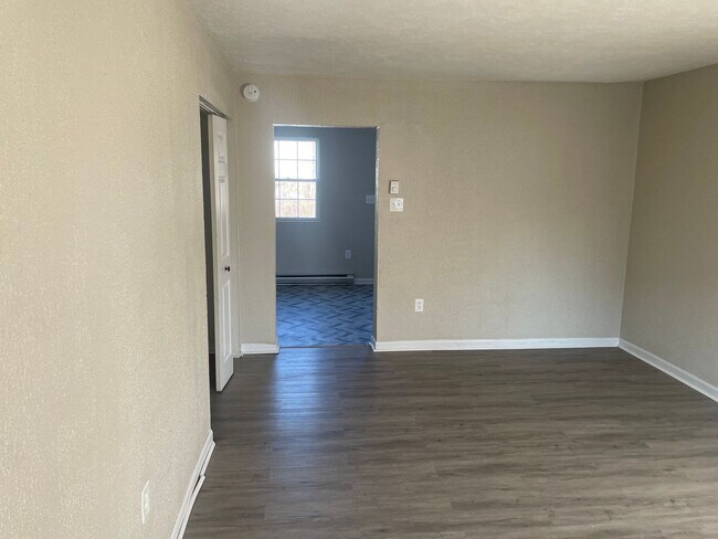 Foto del edificio - 2 BR 1 BA Duplex