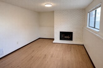Building Photo - 139 Juniper Pl