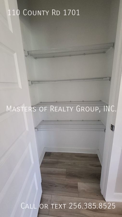 Building Photo - 110 Co Rd 1701